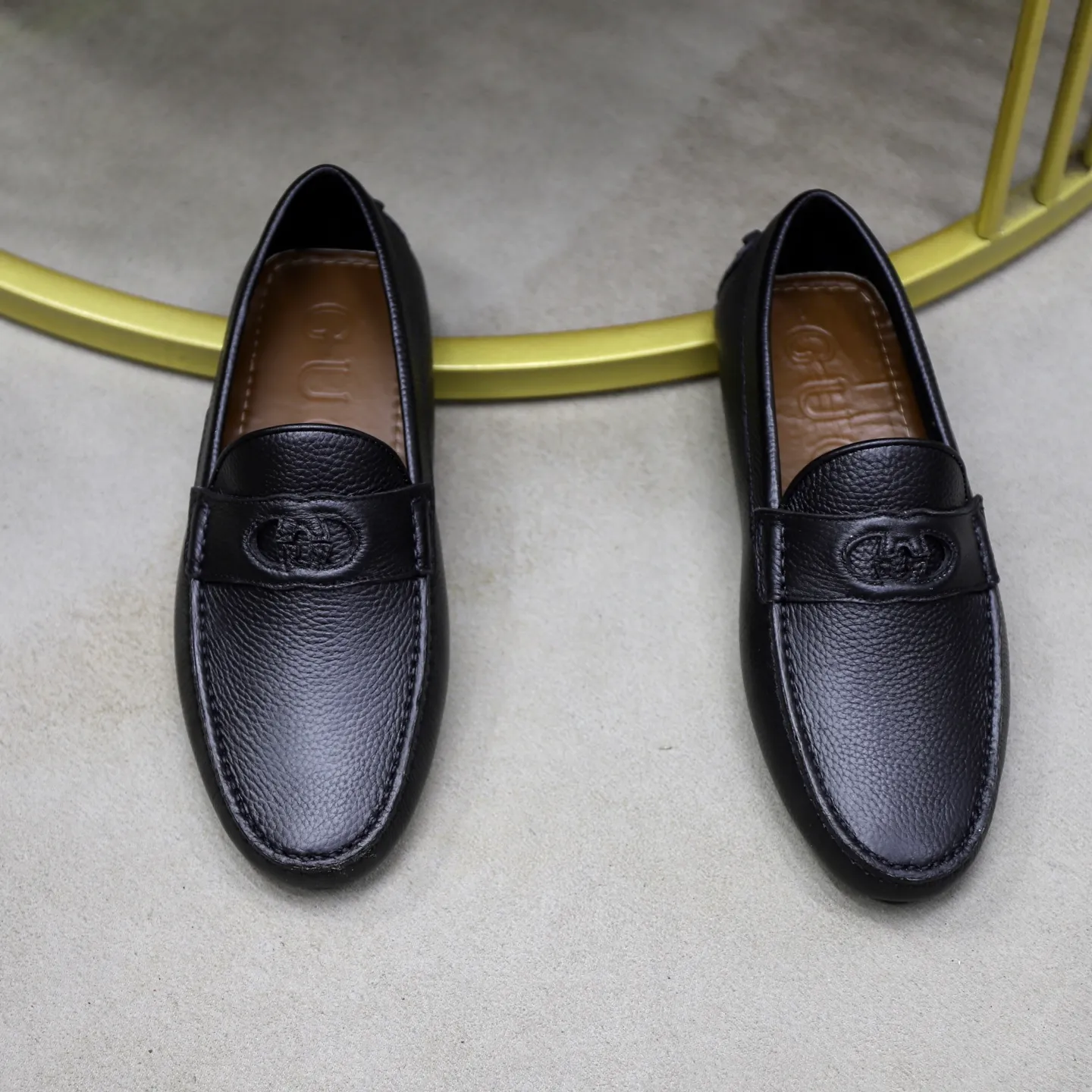 Ex-factory price: 460💰[GUCCI] Gucci ⚠️High-end men’s driving and pedal series ⚠️38-44 (customized for 45) ⚠️All original cowhide leather! Thick and soft! Made entirely of calfskin lining! Rubber sheet anti-slip beanie sole! Three-dimensional package technology! Fashionable and classic! Handicrafts! Original high quality! Feel free to compare!